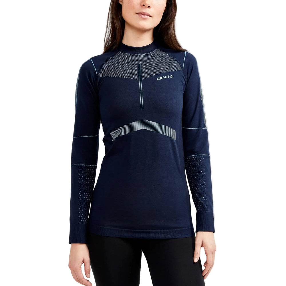 Model wearing Women’s Craft Active Intensity Baselayer Dark Blue
