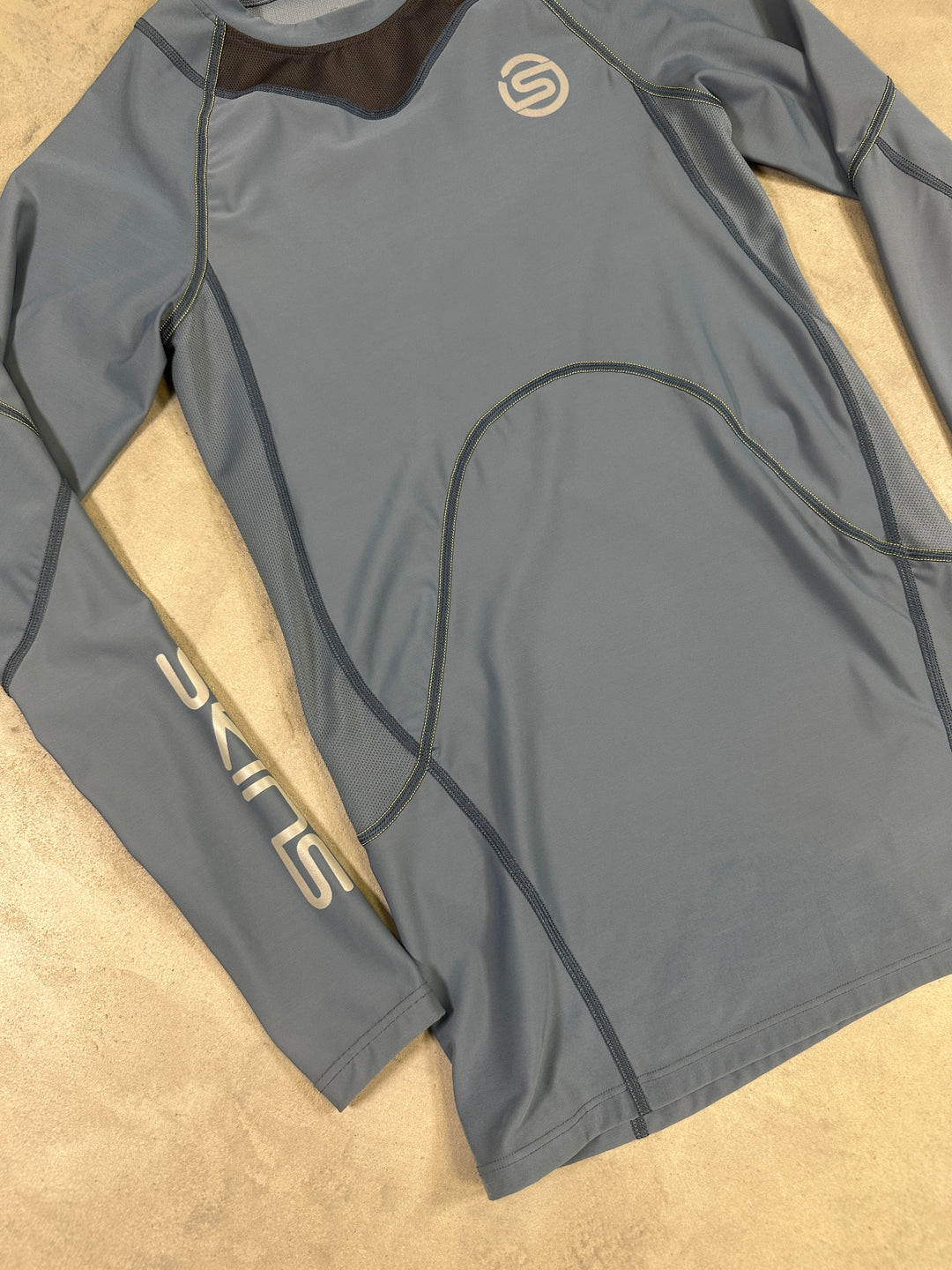 SKINS Series-3 Men’s Long Sleeve Compression Top – Blue Grey