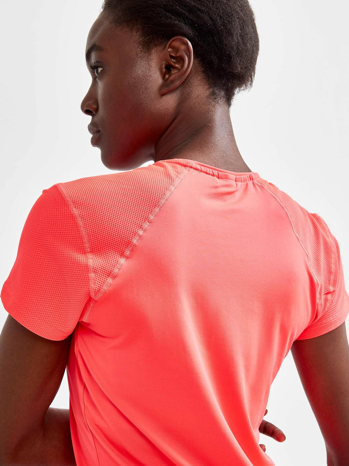 Craft ADV Essence SS Slim Tee W - Crush
