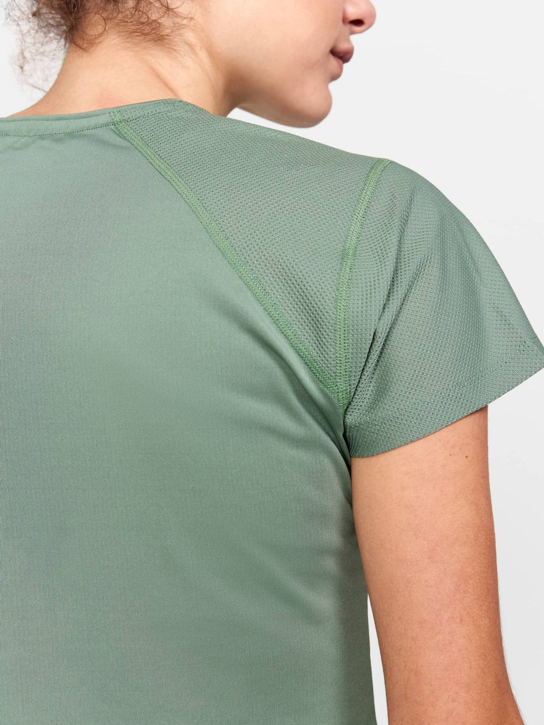 Craft ADV Essence SS Slim Tee W - Thyme