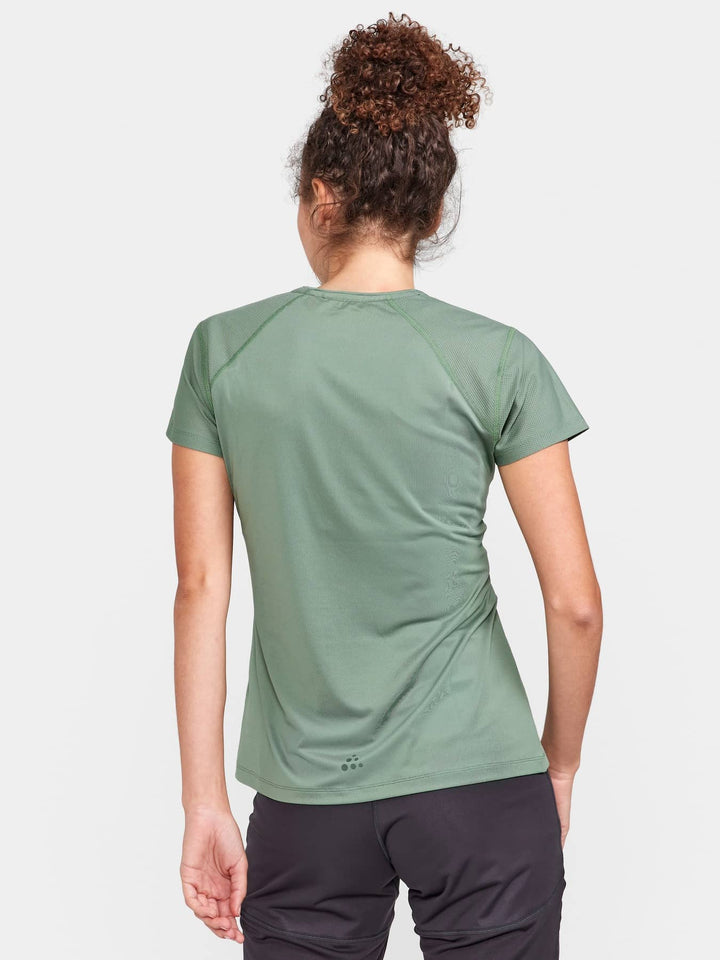 Craft ADV Essence SS Slim Tee W - Thyme