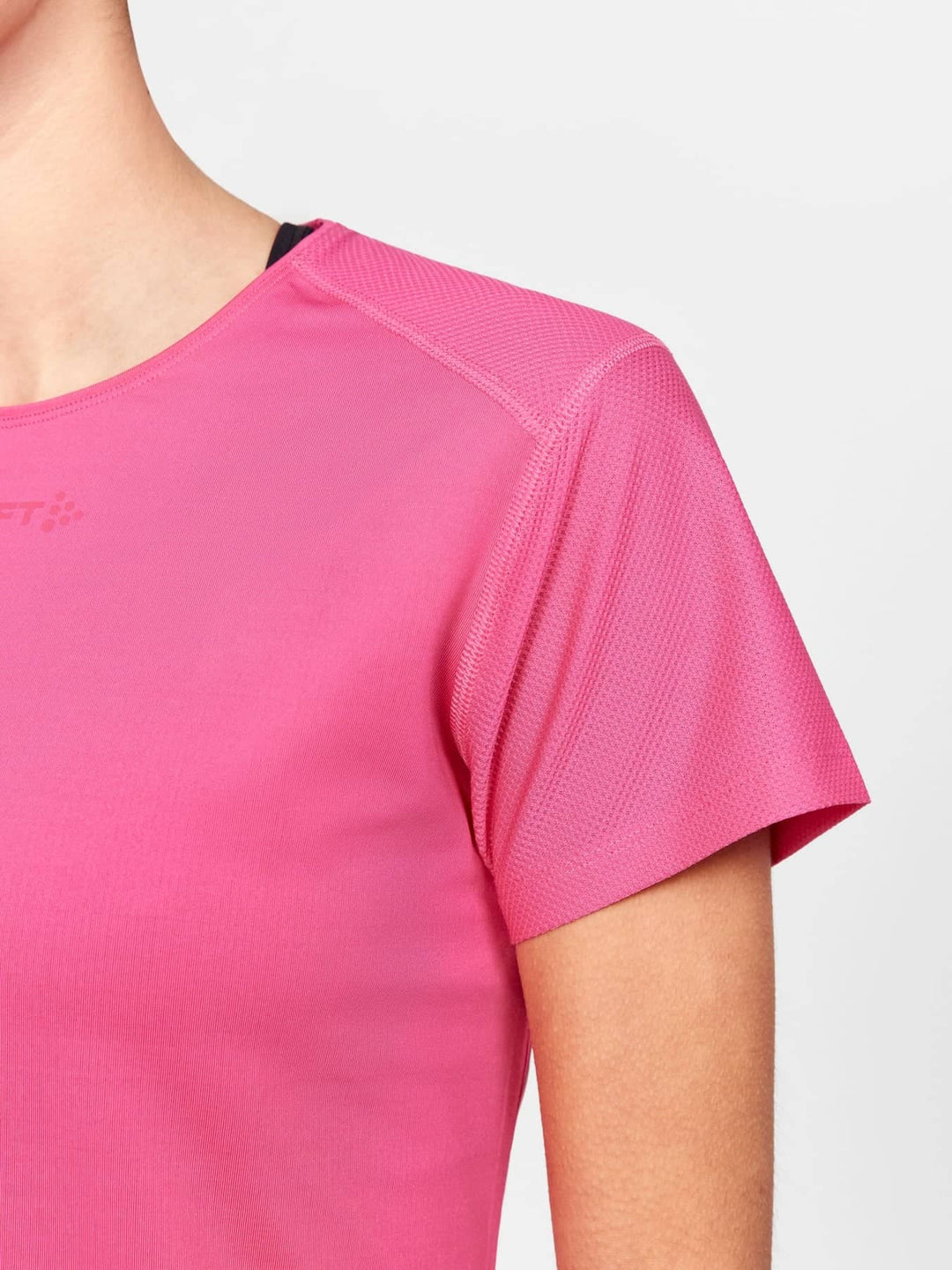 Craft ADV Essence SS Slim Tee W - Metro