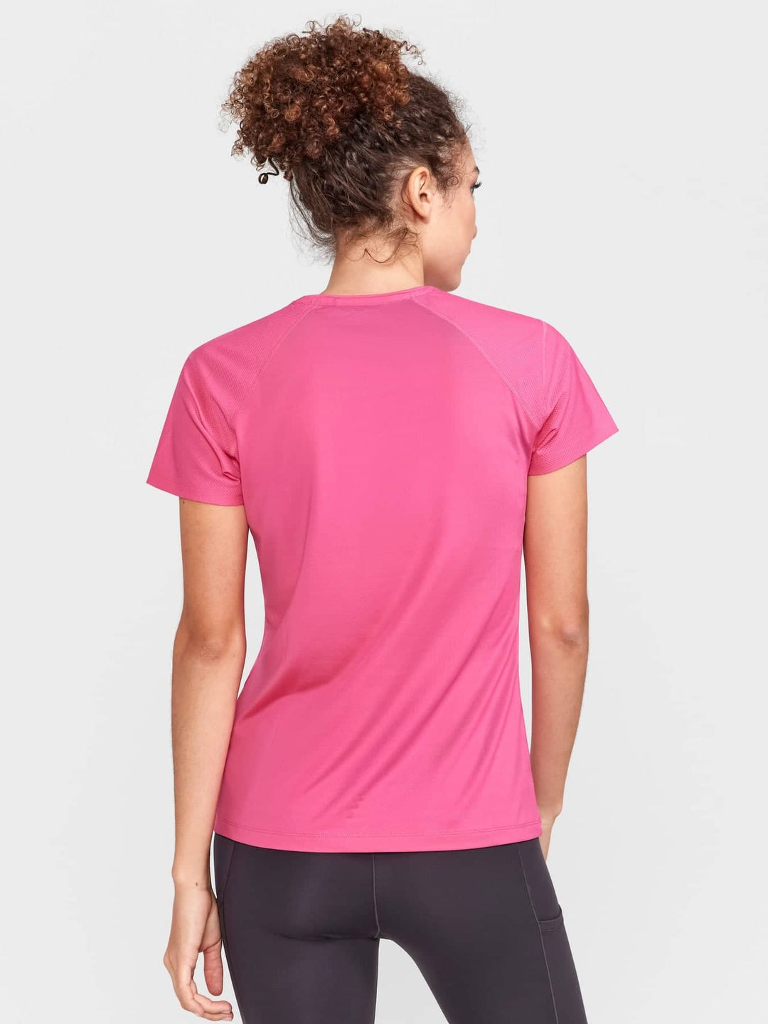 Craft ADV Essence SS Slim Tee W - Metro