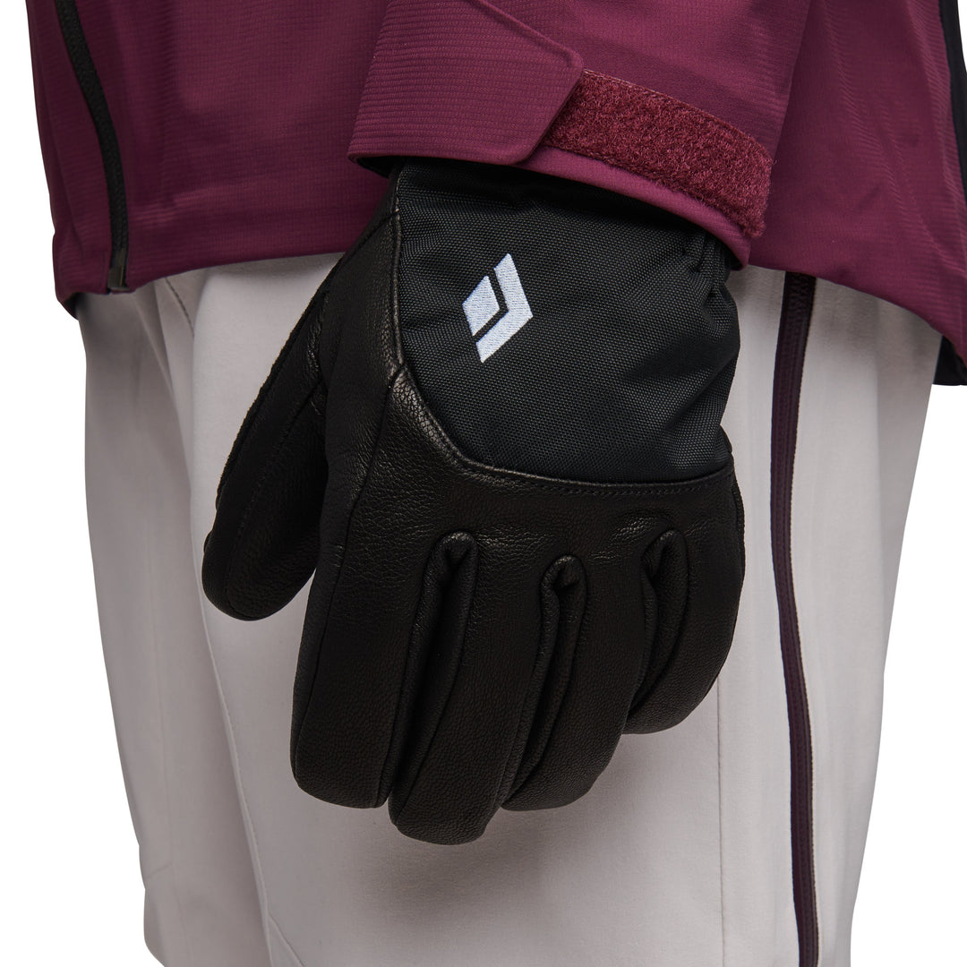 Black Diamond Women’s Legend Gloves with goat leather shell, BD.dry waterproof insert, PrimaLoft Gold insulation, and women’s-specific fit. SIDE VIEW