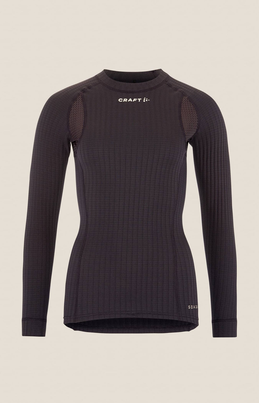 Technical long-sleeve base layer for outdoor training
