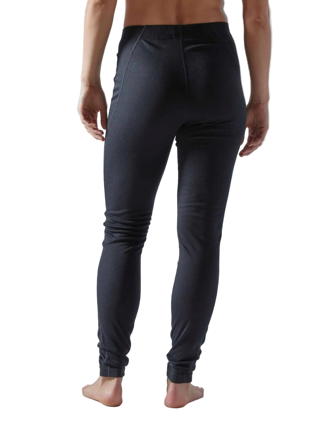 Women model wearing Craft Core Warm Baselayer Set Women&