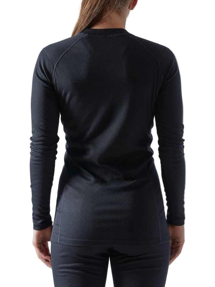 Women model wearing Craft Core Warm Baselayer Set Women&