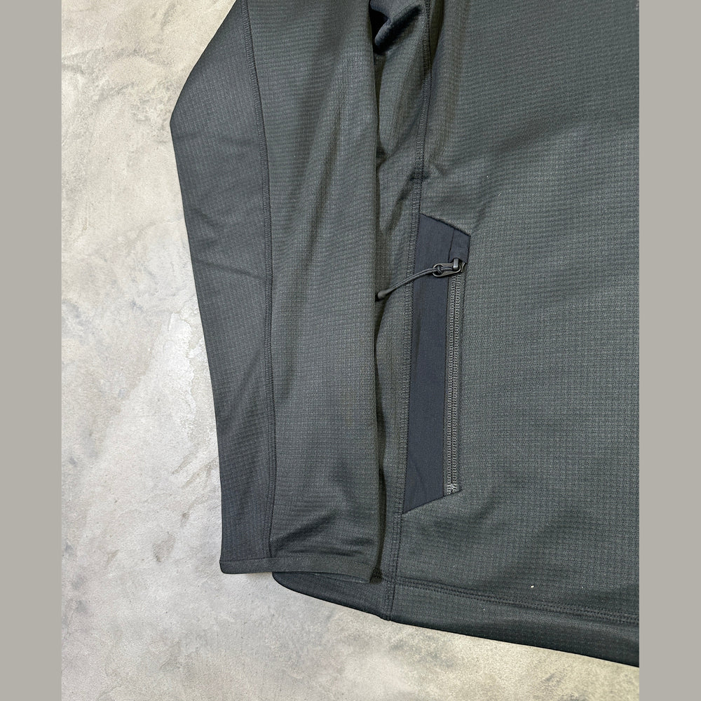 black armada grid fleece