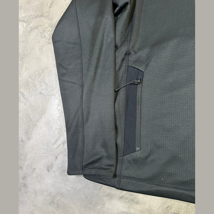 black armada grid fleece