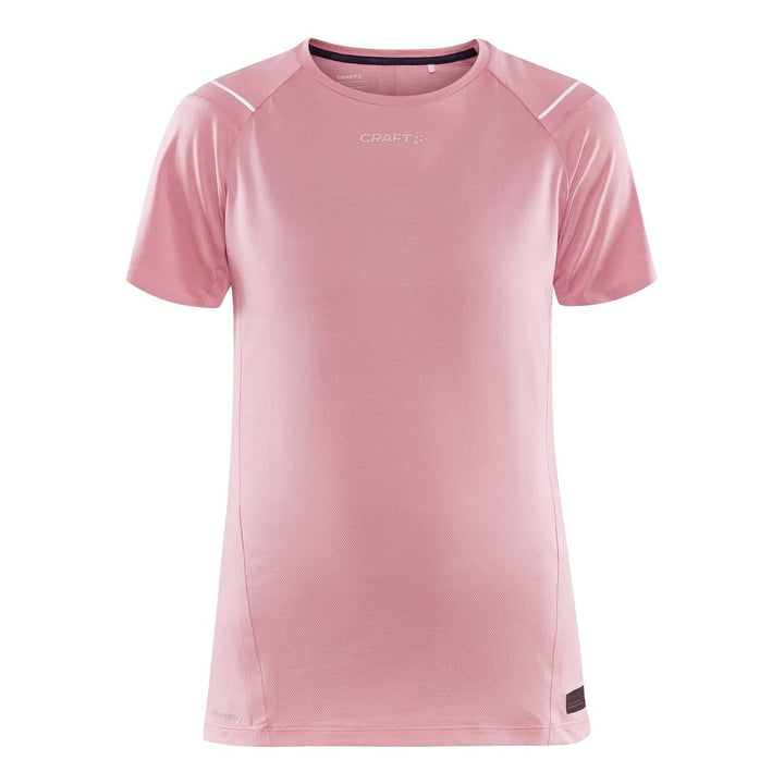 Lightweight cycling and workout tee with ventilation