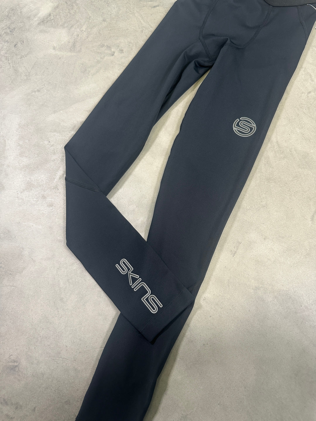 SKINS Series-3 Men’s T&amp;R 2-in-1 Long Tights – Black
