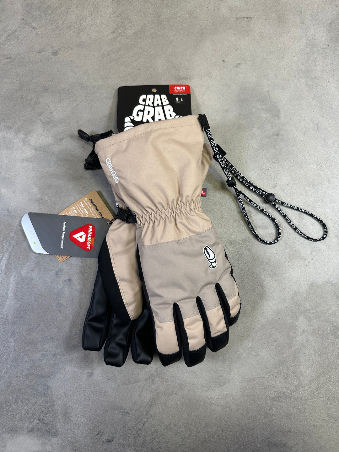Crab Grab Cinch snowboard glove with 15K waterproof membrane and AX Venture palm grip.