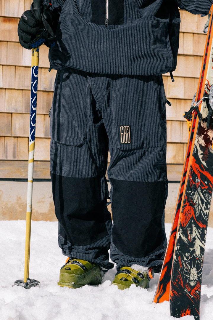 686 Ghost™ 2.5L Pant in Navy Wide Wale Corduroy