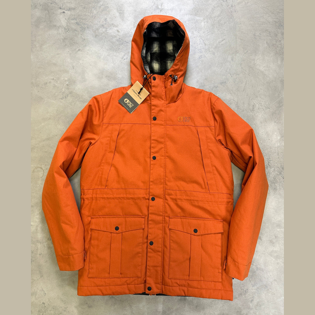 Picture Doaktown Jacket with waterproof recycled shell, lightweight insulation, adjustable hood.