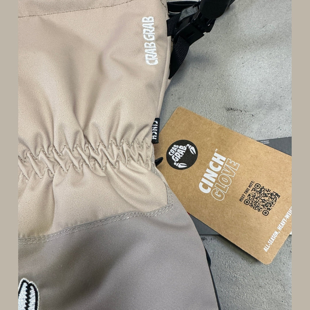 Crab Grab The Cinch Glove - Oyster - SAMPLE DROP