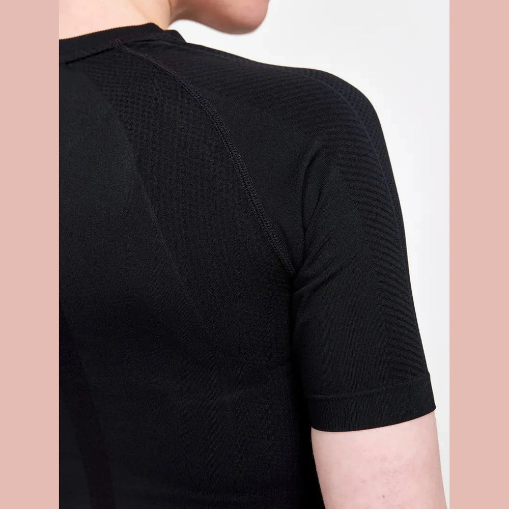 Craft ADV Cool Intensity SS Women’s Baselayer Black back view breathable performance training shirt