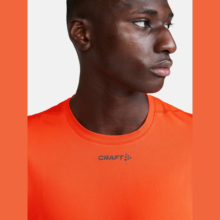 Craft ADV Essence SS Tee M - Vibrant - SAMPLE DROP