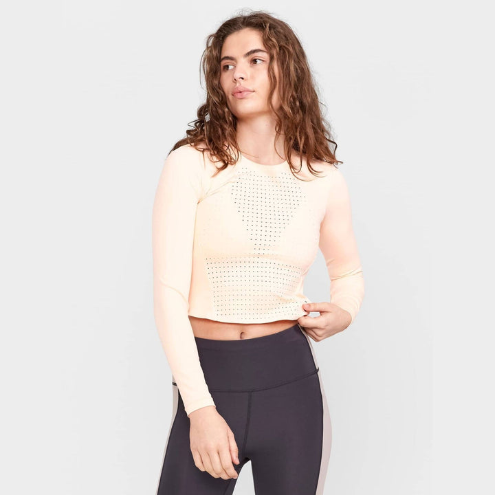 Craft ADV Tone Cropped Top W - Cosmo - SAMPLE DROP