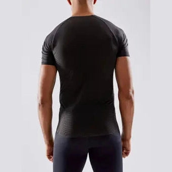 Craft PRO Dry Nanoweight SS Men Black back view breathable mesh performance baselayer moisture wicking athletic fit training shirt
