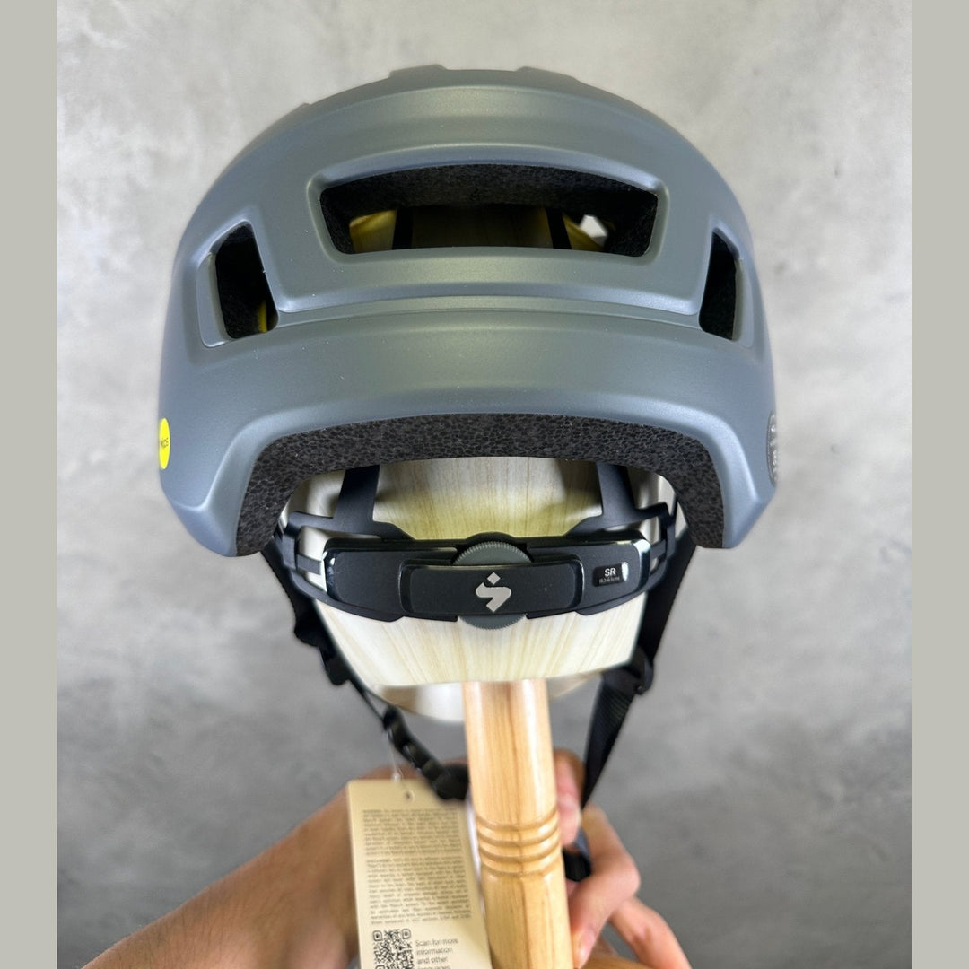 Seeker Mips Helmet - SAMPLE DROP
