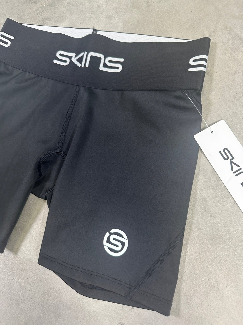 SKINS Series-1 Women's Shorts – Black - SAMPLE DROP