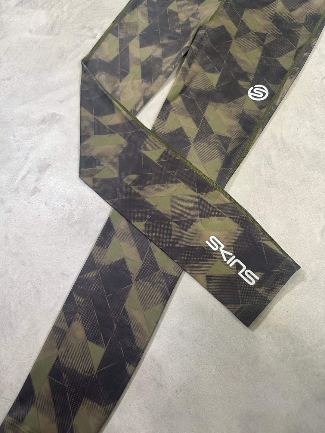 SKINS Series-3 Women’s Skyscraper Tights 2.0 – Khaki Geo - SAMPLE DROP
