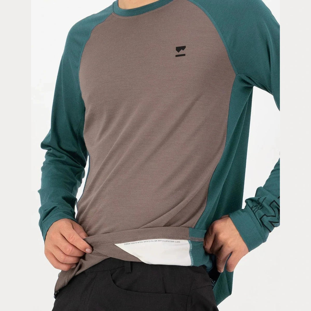 Tarn Mens Merion Shift LS Logo - SAMPLE DROP